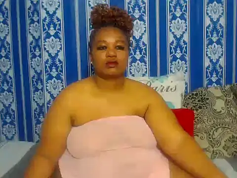 JUICEYLIPS333 online show from September 20, 2025, 4:56 pm