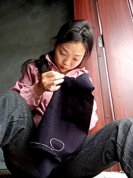 Ananine online show from November 12, 2025, 12:59 am