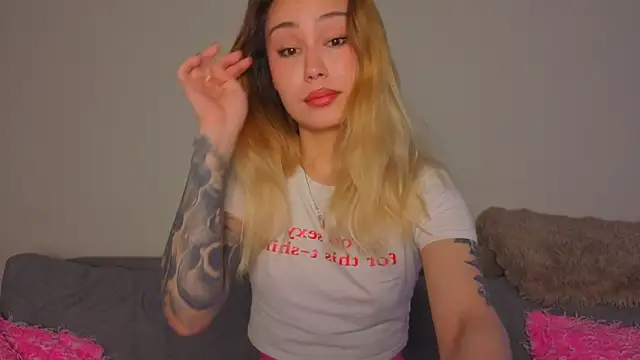 baobei03 online show from March 12, 2026, 5:45 am