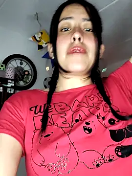 Snapshot of Queen_Ashly chatting on June 14, 2026, 2:24 am Queen Ashly online show from June 14, 2026, 2:24 am