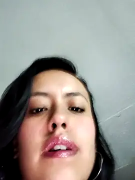 Snapshot of Queen_Ashly chatting on June 17, 2026, 2:55 am Queen Ashly online show from June 17, 2026, 2:55 am