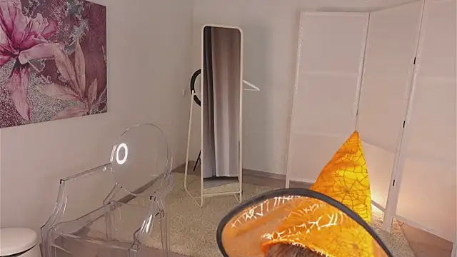 Katie ktk online show from October 29, 2025, 1:54 pm