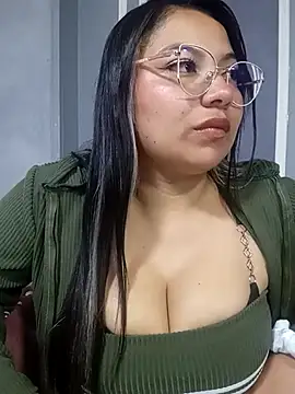 AbbieJoness   online show from November 14, 2025, 12:09 pm