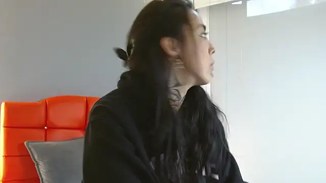 LiaMonroee  online show from February 11, 2026, 12:05 pm