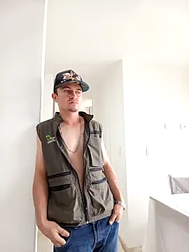 Snapshot of Loquendo2201 chatting on October 10, 2025, 3:24 pm Loquendo2201 online show from October 10, 2025, 3:24 pm