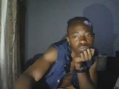 Nykho17 online show from October 31, 2025, 6:37 pm