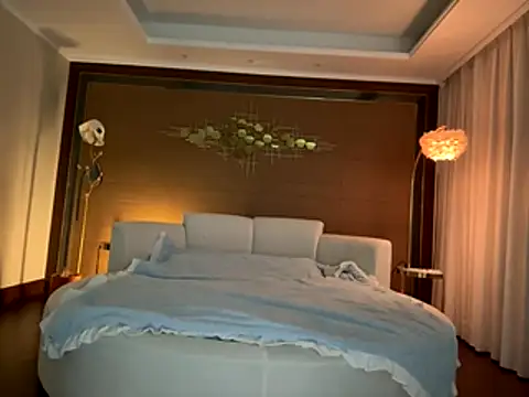 Snapshot of yuer2563 chatting on November 1, 2025, 2:55 pm yuer2563 online show from November 1, 2025, 2:55 pm