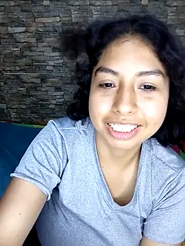 Syndel23 online show from April 9, 2026, 2:02 am