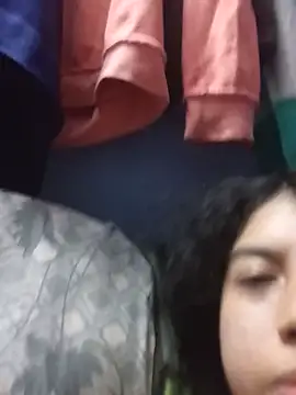 Syndel23 online show from September 16, 2025, 3:07 am