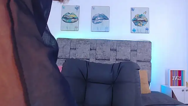 Snapshot of melodydoll chatting on November 26, 2025, 1:11 pm melodydoll online show from November 26, 2025, 1:11 pm