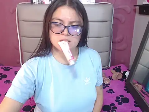 Cailing Zu online show from October 7, 2025, 7:15 pm