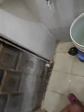 Snapshot of vers_negi9 chatting on October 13, 2025, 8:32 pm vers negi9 online show from October 13, 2025, 8:32 pm