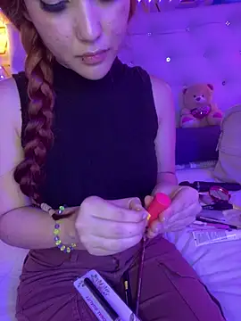 Snapshot of Ashly_cutee chatting on February 4, 2026, 8:26 pm Ashly cutee online show from February 4, 2026, 8:26 pm