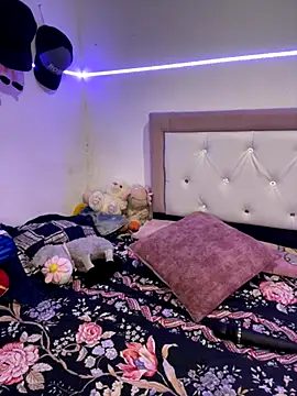 Snapshot of Ashly_cutee chatting on October 31, 2025, 9:32 pm Ashly cutee online show from October 31, 2025, 9:32 pm