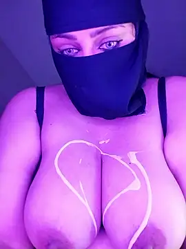 Snapshot of lilyan12 chatting on January 5, 2026, 5:27 pm lilyan12 online show from January 5, 2026, 5:27 pm