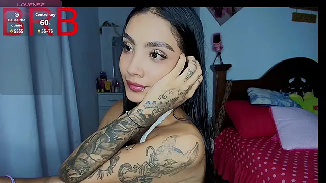 mia yireth online show from December 4, 2025, 3:11 pm