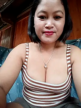 maycuc123 online show from October 11, 2025, 12:55 am