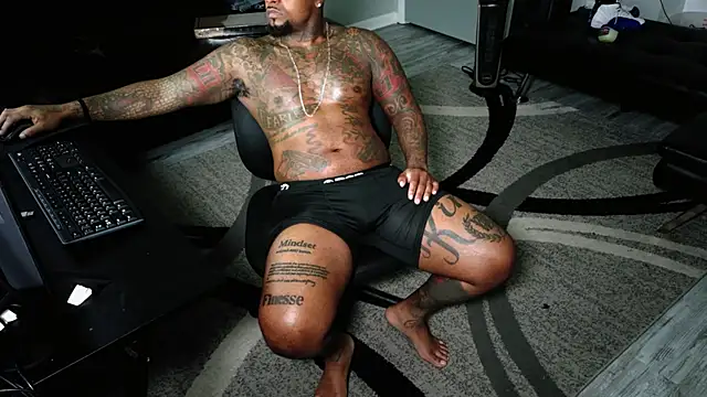 Snapshot of SLANGONDEMHOES chatting on June 26, 2026, 1:28 pm SLANGONDEMHOES online show from June 26, 2026, 1:28 pm