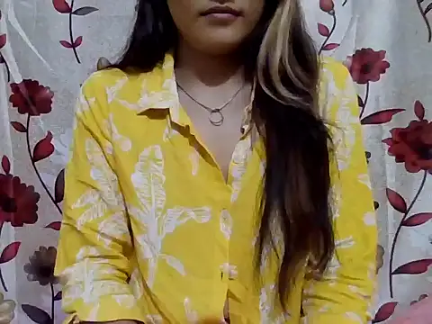 Amira90 online show from October 4, 2025, 6:31 pm
