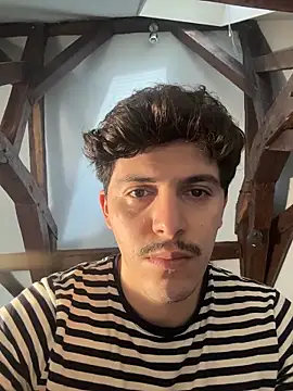 dock 75 online show from November 4, 2025, 1:26 pm