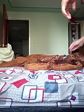 Snapshot of curvy_diva_ chatting on November 13, 2025, 10:02 pm curvy diva online show from November 13, 2025, 10:02 pm