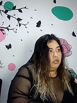 Snapshot of curvy_diva_ chatting on October 22, 2025, 11:20 am curvy diva online show from October 22, 2025, 11:20 am