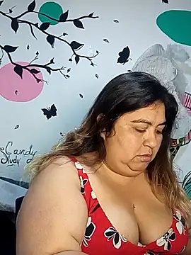 Snapshot of curvy_diva_ chatting on November 10, 2025, 10:09 am curvy diva online show from November 10, 2025, 10:09 am