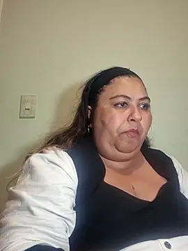 curvy diva  online show from February 7, 2026, 2:30 am