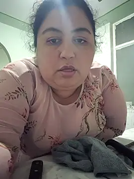 Snapshot of curvy_diva_ chatting on October 14, 2025, 1:06 am curvy diva online show from October 14, 2025, 1:06 am