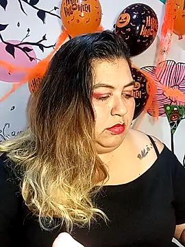 Snapshot of curvy_diva_ chatting on October 29, 2025, 1:26 am curvy diva online show from October 29, 2025, 1:26 am