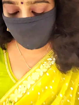 saritha29 online show from October 26, 2025, 11:43 am