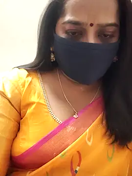 saritha29 online show from November 13, 2025, 5:06 pm