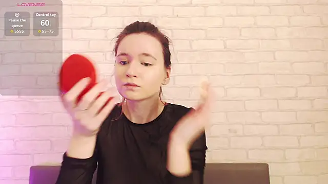 Ericha Stone online show from April 11, 2026, 1:24 am