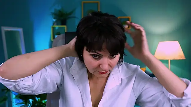 HelenBeler online show from December 20, 2025, 4:48 am