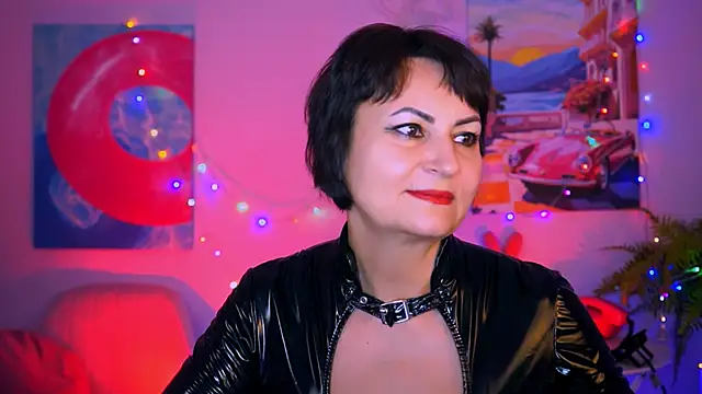 HelenBeler online show from November 26, 2025, 2:39 pm