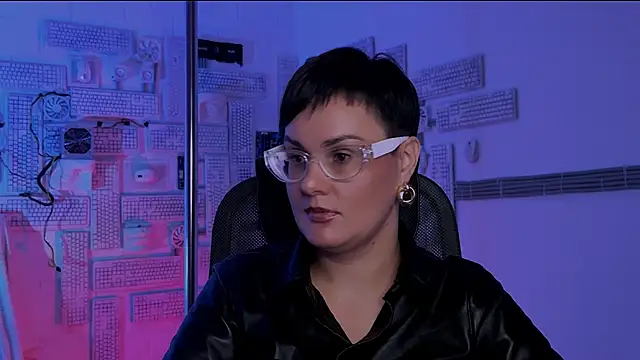 Snapshot of LauraDavidsons chatting on November 12, 2025, 4:22 pm LauraDavidsons online show from November 12, 2025, 4:22 pm