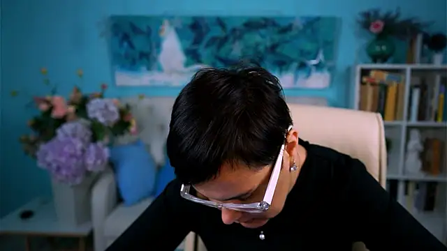 LauraDavidsons online show from March 1, 2026, 5:51 am