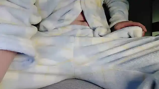 Dancer03 online show from November 18, 2025, 3:15 pm