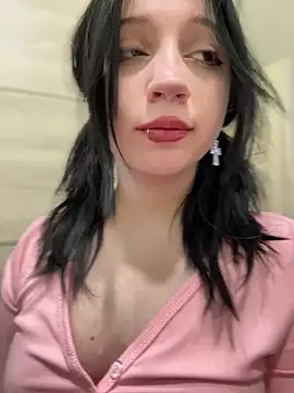 YourLittleDevil online show from February 11, 2026, 5:29 am