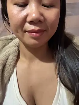 Binjt online show from November 3, 2025, 2:53 pm