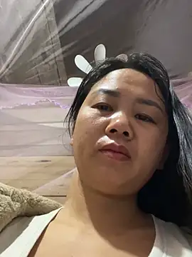 Snapshot of Binjt chatting on February 9, 2026, 8:29 pm Binjt online show from February 9, 2026, 8:29 pm