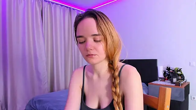 JanetShy online show from October 11, 2025, 7:09 am