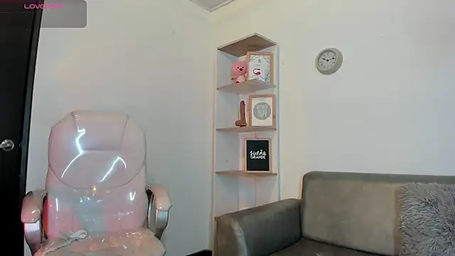 Angeel of lust online show from November 10, 2025, 4:39 am