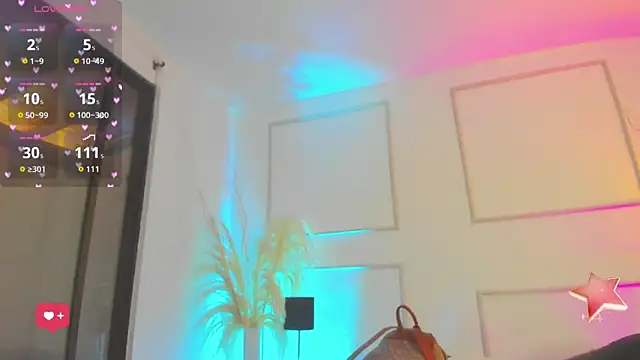 Snapshot of Emilywillis8 chatting on November 11, 2025, 1:06 pm Emilywillis8 online show from November 11, 2025, 1:06 pm