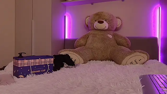 Snapshot of Missss_Eva chatting on December 1, 2025, 9:10 am Missss Eva online show from December 1, 2025, 9:10 am