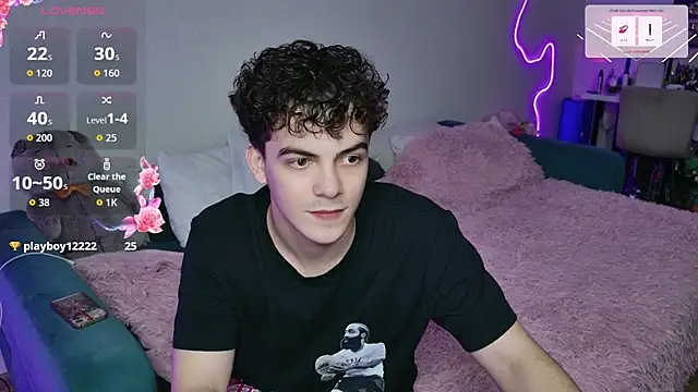 Alice18James online show from October 9, 2025, 5:02 pm