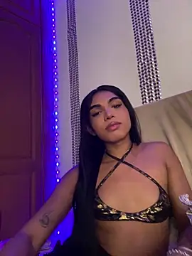 Snapshot of VeronicaSaenzx chatting on February 3, 2026, 8:47 pm VeronicaSaenzx online show from February 3, 2026, 8:47 pm