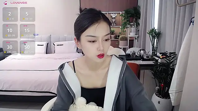 Xiao-zuzongl online show from November 27, 2025, 2:34 am