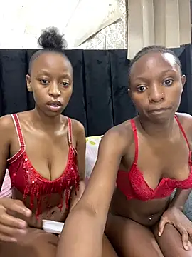 SexyPetitex25 online show from February 27, 2026, 8:52 pm