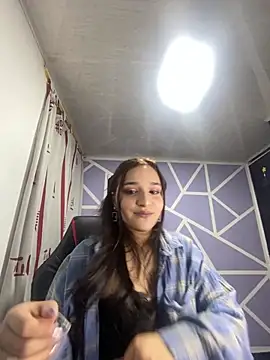 Leah shaiine online show from September 25, 2025, 11:44 pm